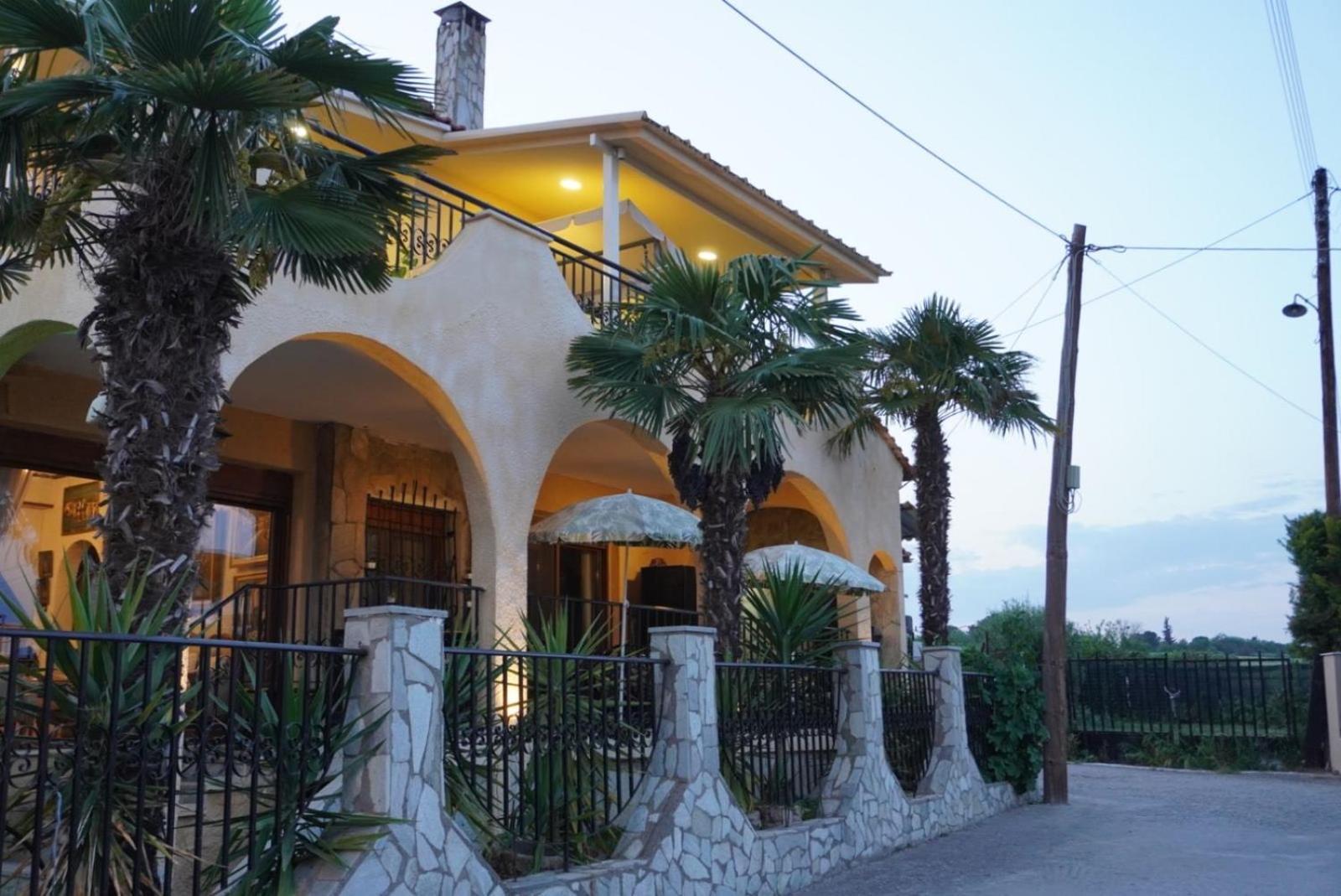 Villa Vaso With Jacuzzi Epanomi Exterior photo